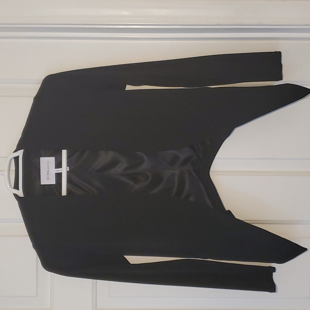 16.6"back, longest point in front 26".